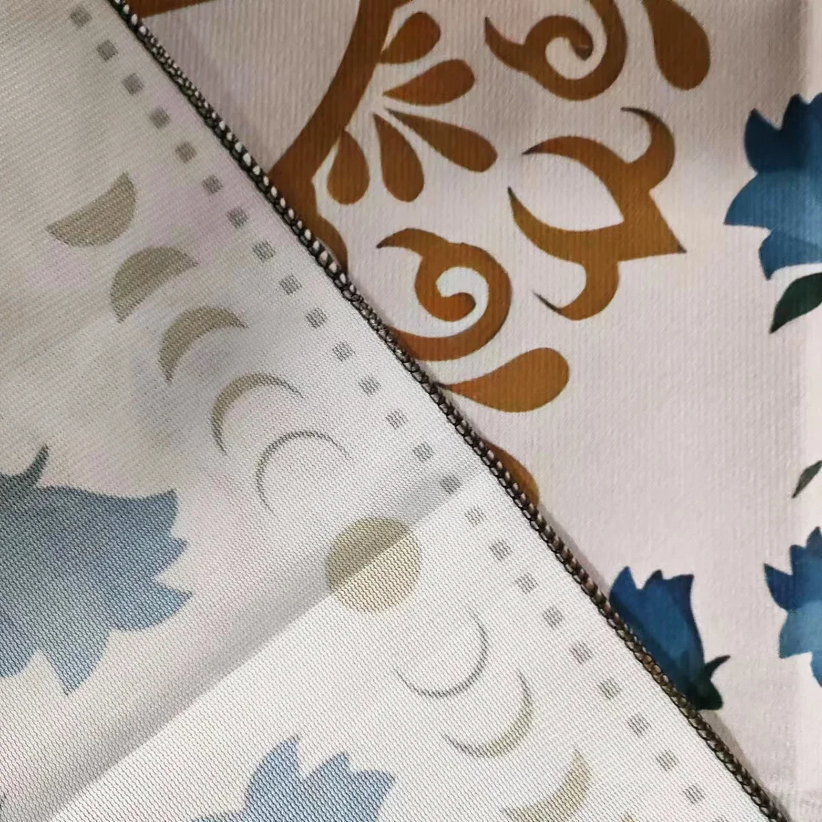 Altar Cloth Sun Moon Flower Ta - Board Game Hotel 评论和价格